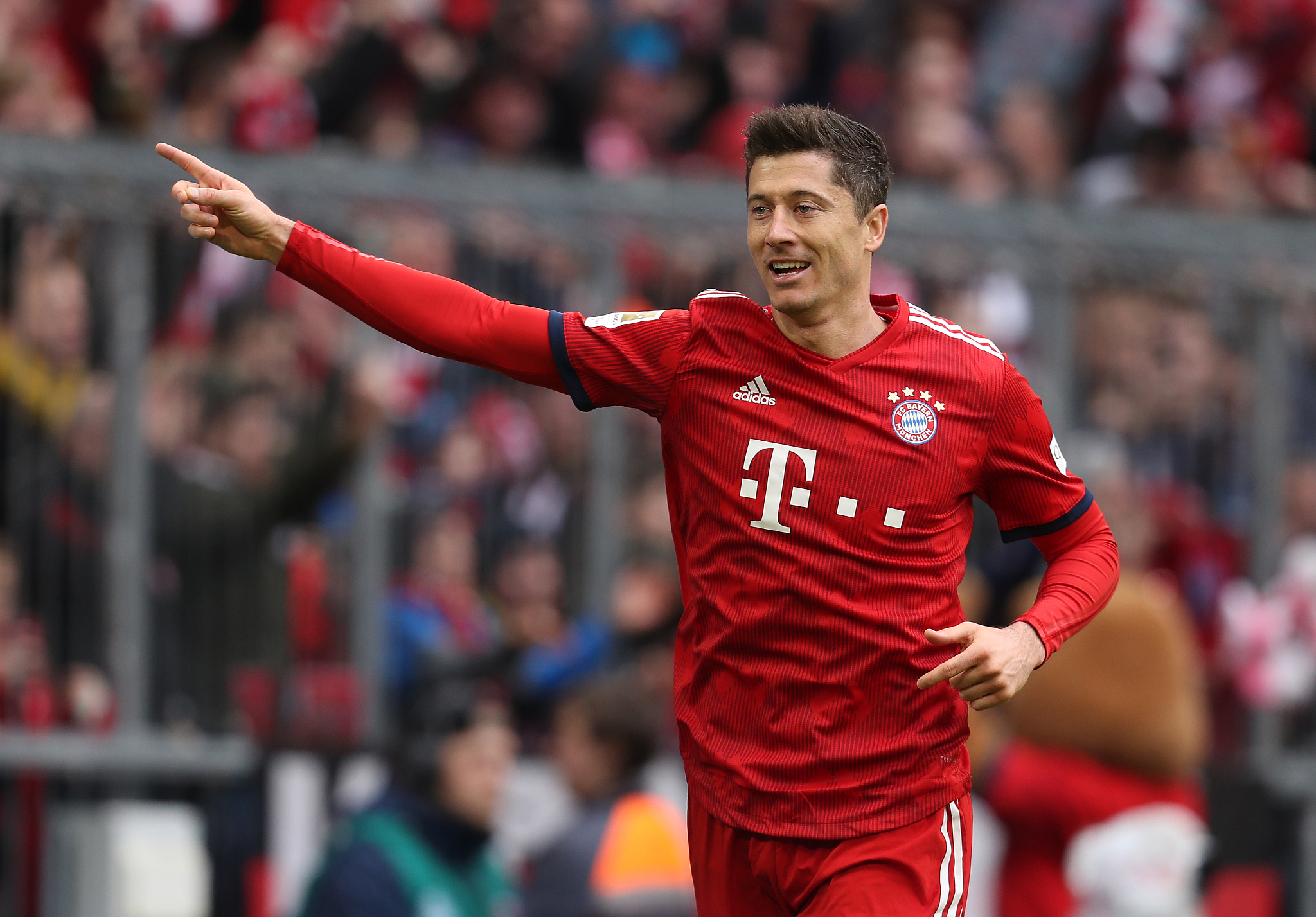 曼联2-2倒数第2！3连平跌英超第7 新帅无缘开门红 8500万新援双响