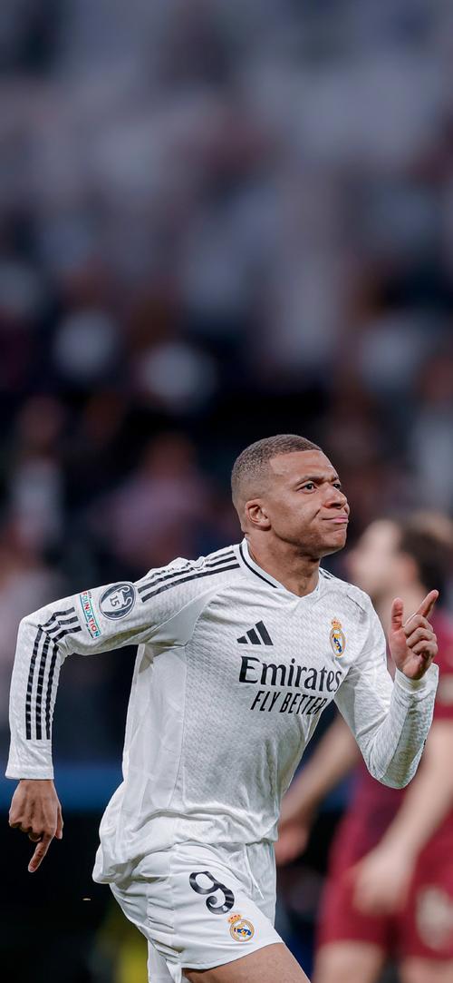 西汉姆联10轮不胜陷降级区，热刺主场乏力迎伦敦德比