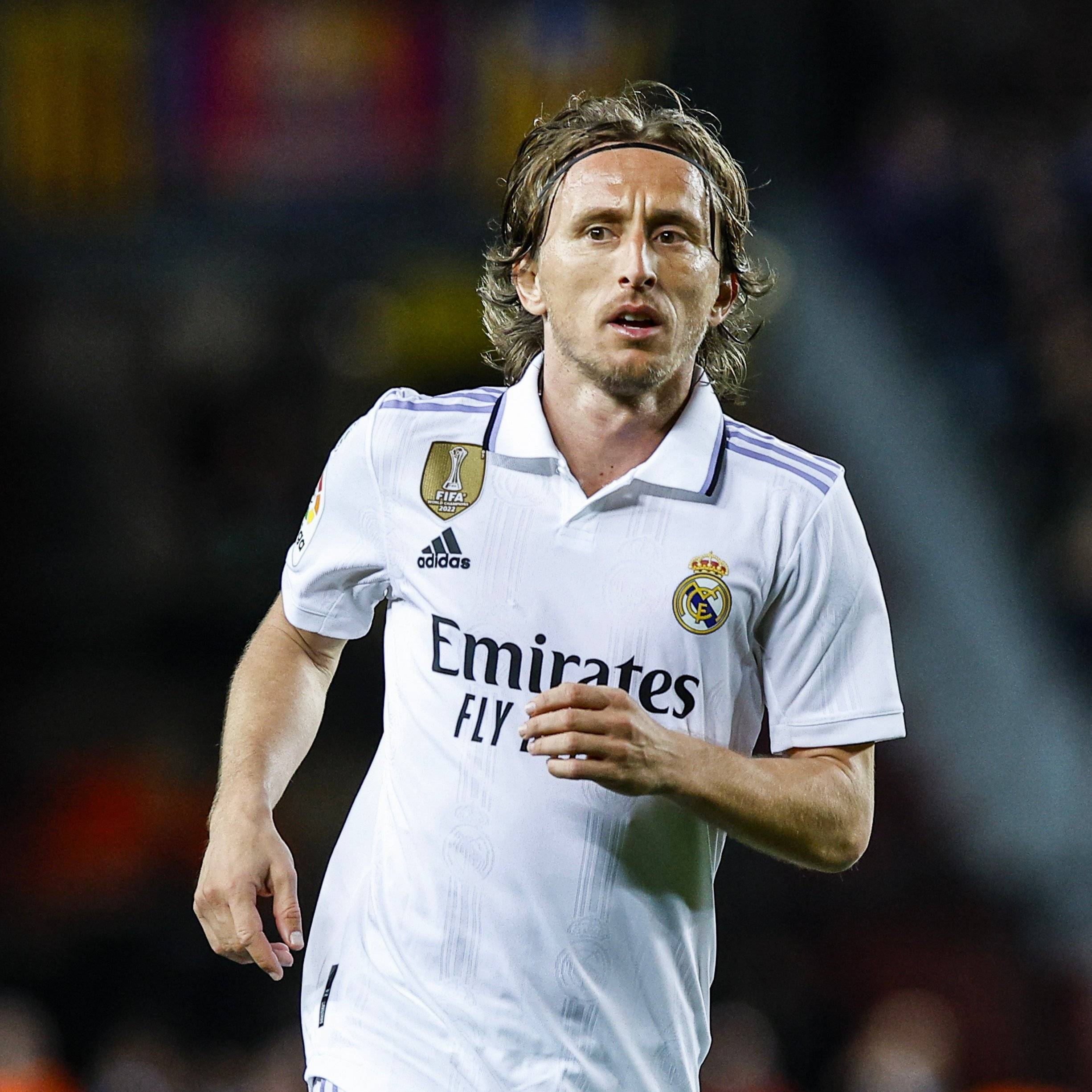 NBA赛季整体走势分析 冲冠与重建球队分层明显