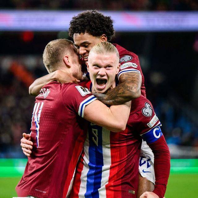 英超：曼联3-0大胜诺里奇