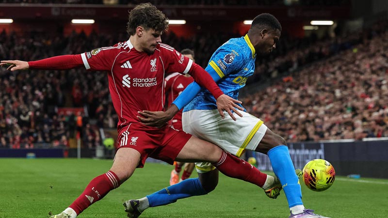 动作冒险游戏《孽债未清》新实机 大雷美女杀怪