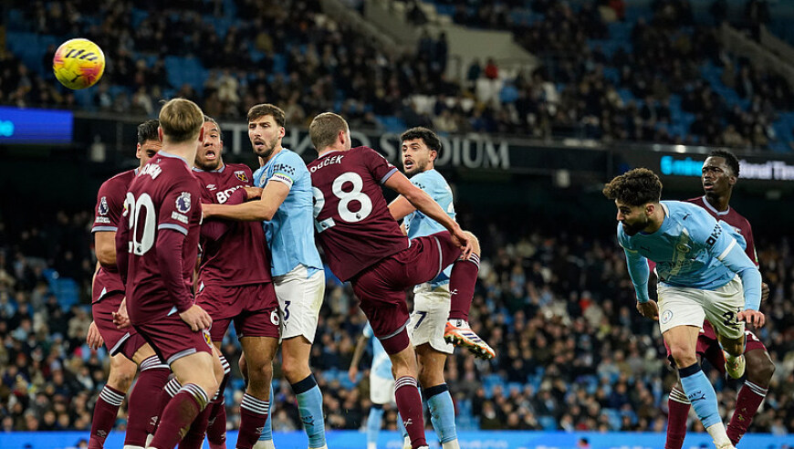 格林：NBA只有两个人我不敢说垃圾话，一个惹不起，一个喷不过